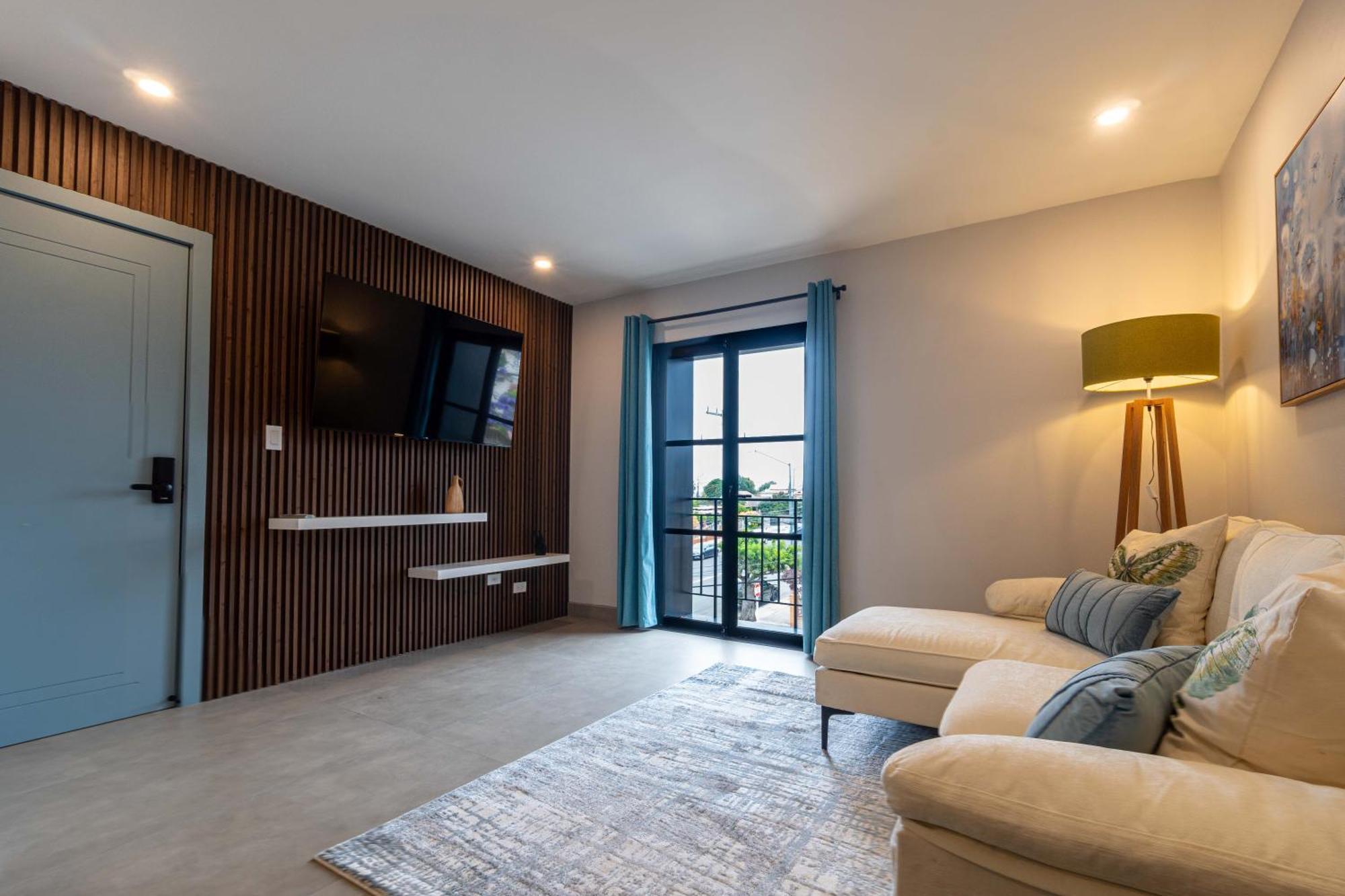 Suites Miramar14 恩塞纳达港 外观 照片